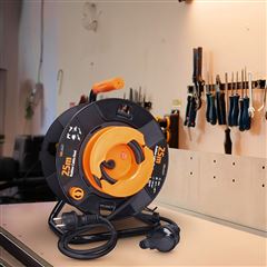 Solight prodlužovací přívod na bubnu, 1 zásuvka, venkovní, 25m gumový kabel, 3x 1,5mm2, IP44
