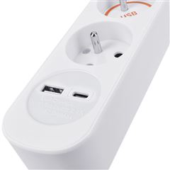 Solight prodlužovací přívod 5 zásuvek, USB A+C nabíječka 12W, 3m, 3 x 1mm2, bílý, vypínač