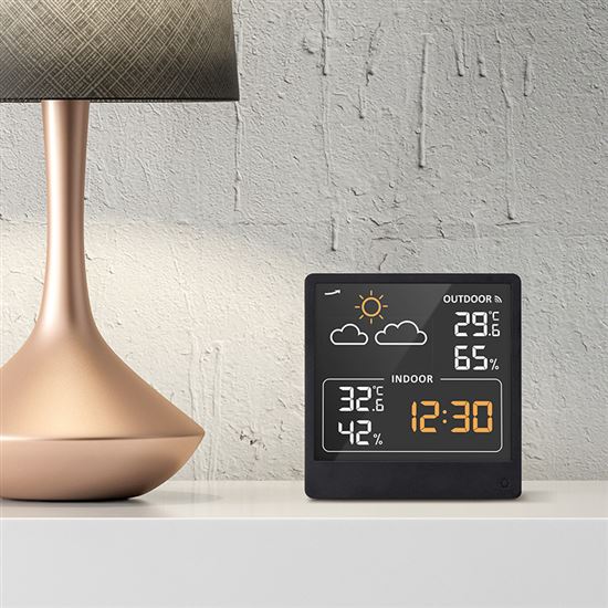 Solight thermometer, black color