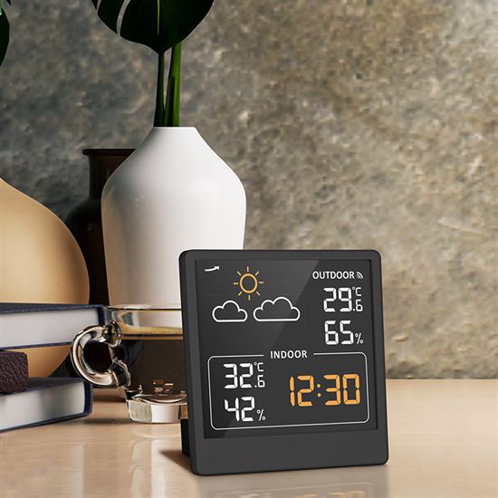 Solight thermometer, black color