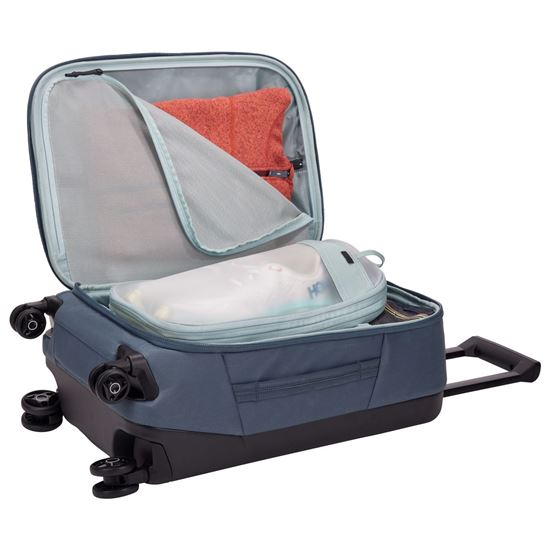 Thule Aion carry on spinner