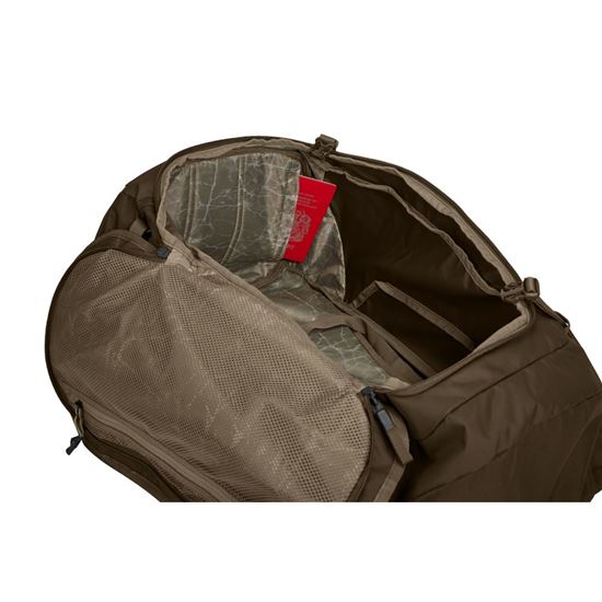 Thule Landmark 40L travel pack deep khaki