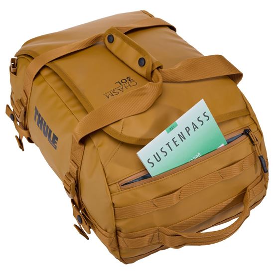 Thule Chasm S sportovní taška 30 L TDSD301 - Golden Brown