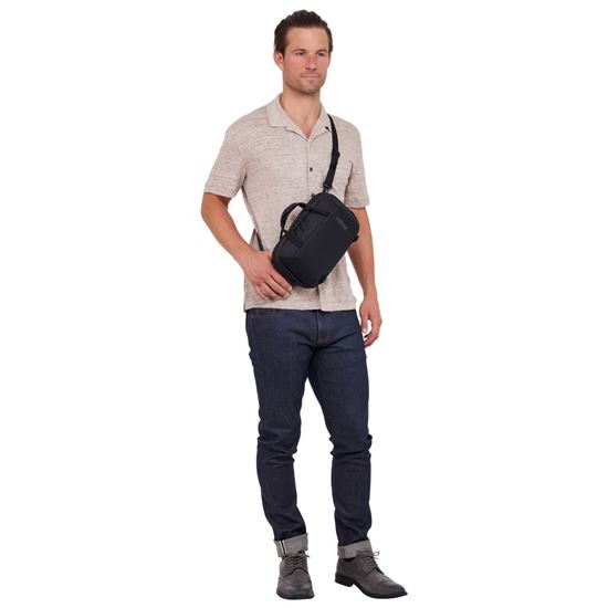 Thule Subterra 2 brašna přes rameno 5 l TSCB405 - černá