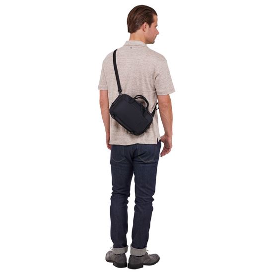 Thule Subterra 2 brašna přes rameno 5 l TSCB405 - černá