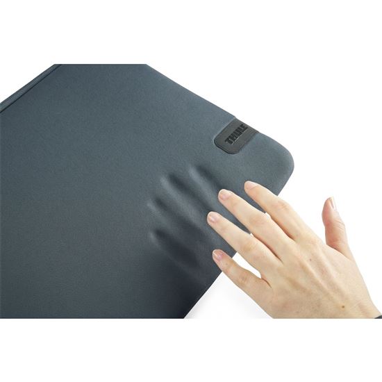 Thule Koya pouzdro na 16" Macbook Pro/notebook TKS116 - tmavě modré